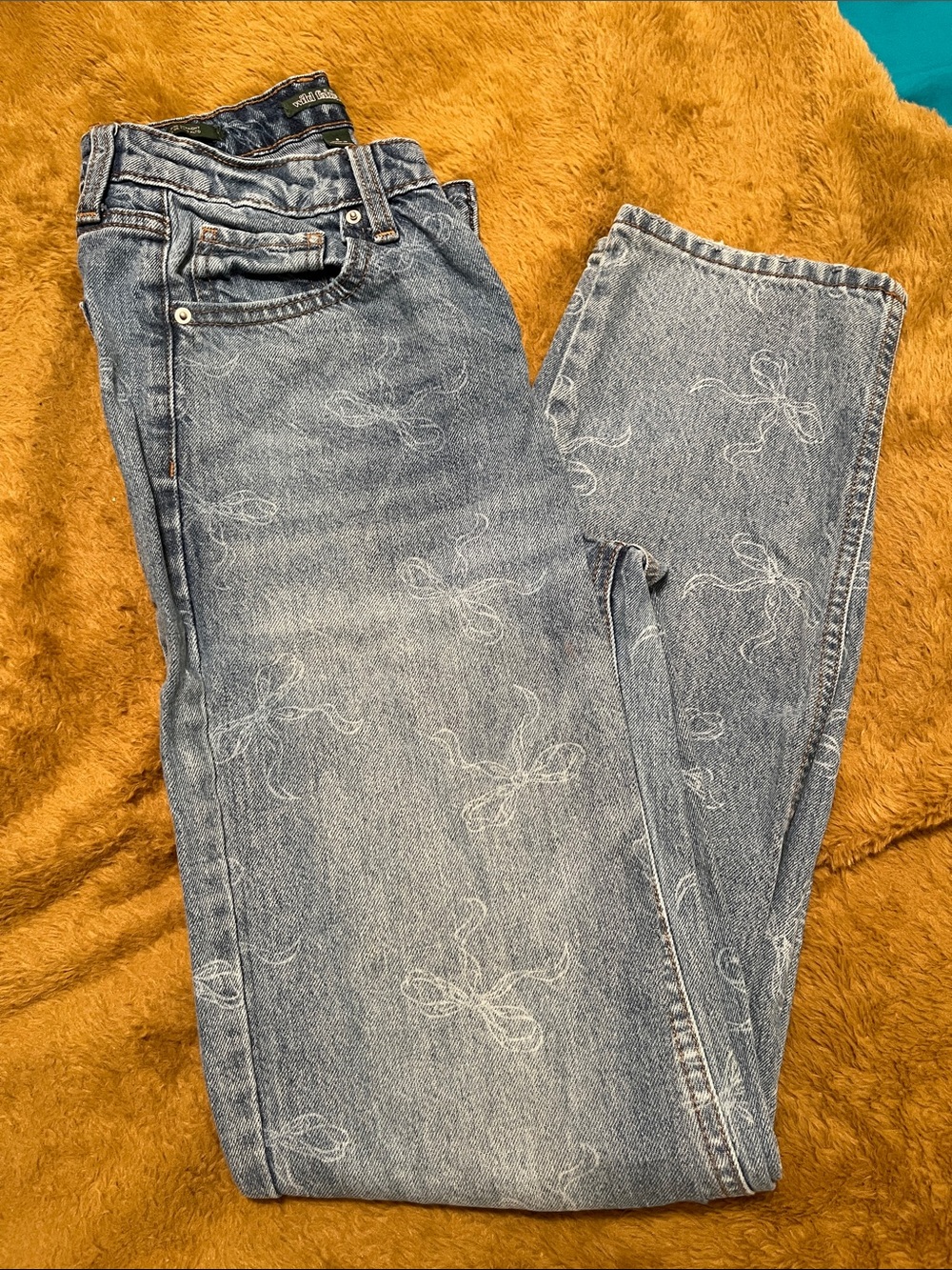 Target Light Blue Embroidered Bow Mom Jeans - Picture 1 of 1